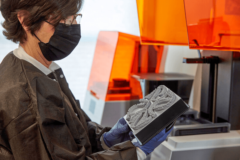 Cinque punti fondamentali per incoraggiare il tuo team odontoiatrico ad adottare la stampa 3D in-house