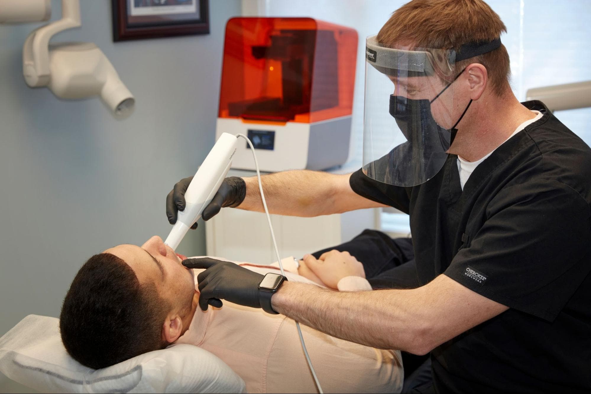 So steigen Sie von analoger auf digitale Zahntechnik um