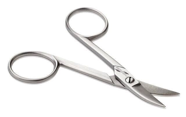 An example of a sheet scissor with micro-serration.