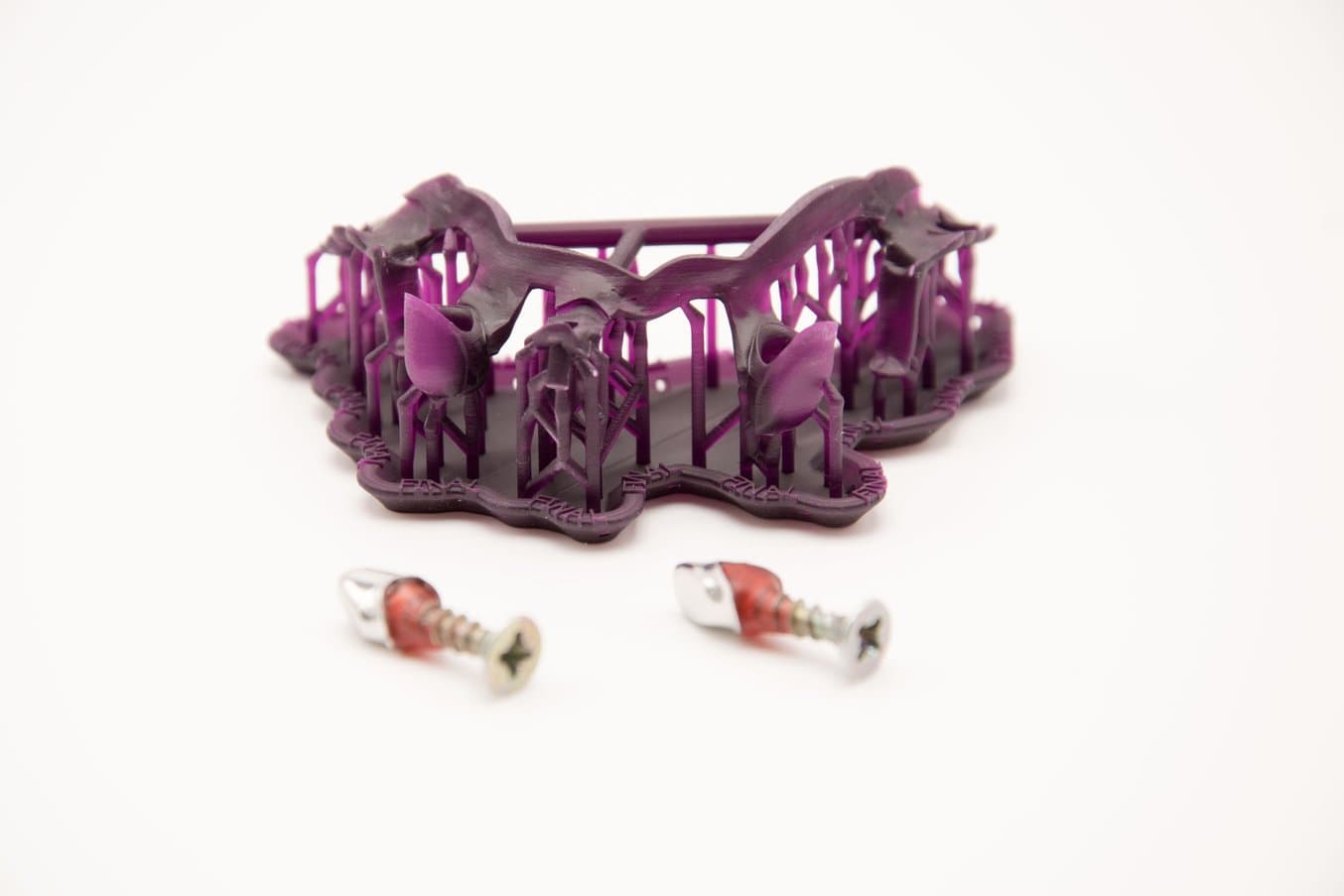 Un modello di scheletrato stampato con la Castable Wax Resin e cappette telescopiche.