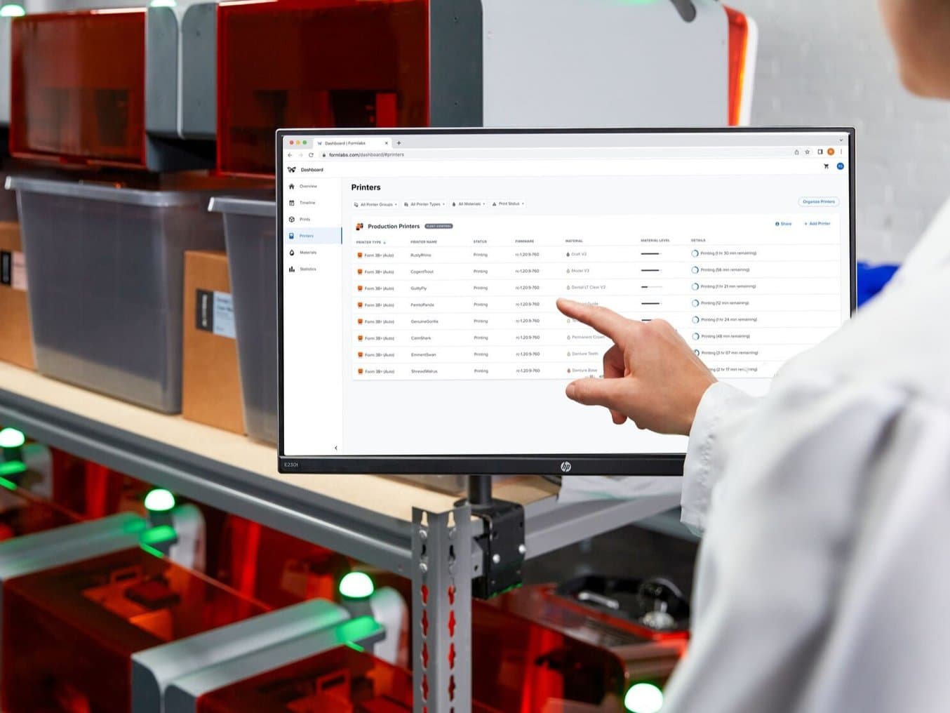 Formlabs Dashboard wird für den Betrieb einer großen Flotte der 3D-Drucker Form 3B genutzt