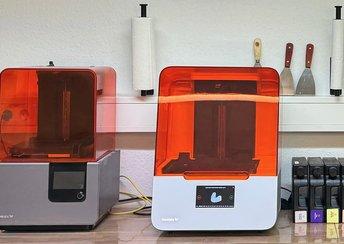 Formlabs Form 2 and Form 3B+ 3D printers and dental resin cartridges